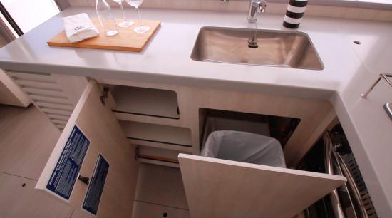 Leopard 43 PC trash can