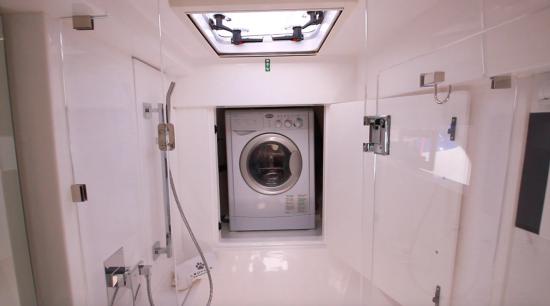 Leopard 43 PC washer dryer