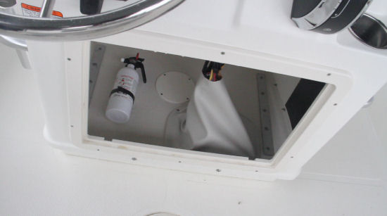 Mako 19 CPX dry storage