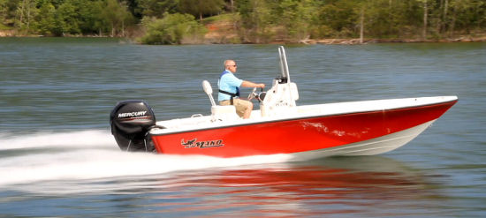 Mako 19 CPX running shot