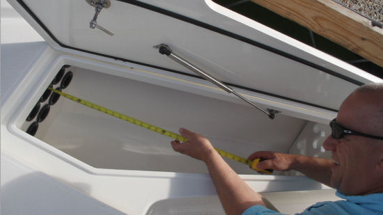 Mako 21 LTS rod storage