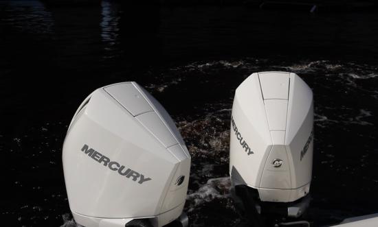 Mako 284 CC outboards