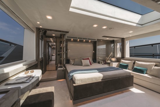 Monte Carlo Yachts 96 owners cabin