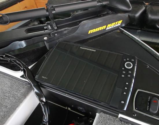 Nitro Z18 fishfinder