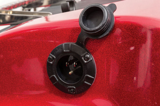 Nitro ZV 18 charging receptacle