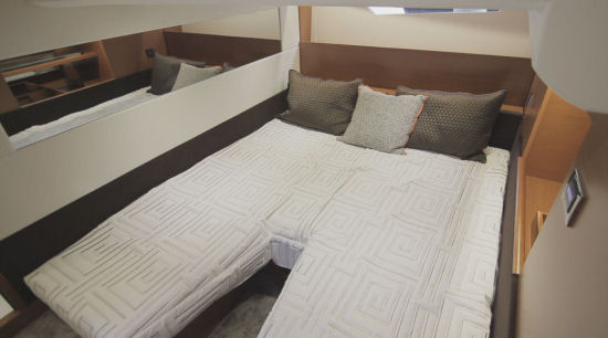 Prestige Yachts 420 Twin Berths