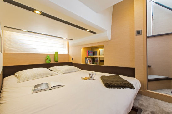 Prestige Yachts 420 VIP