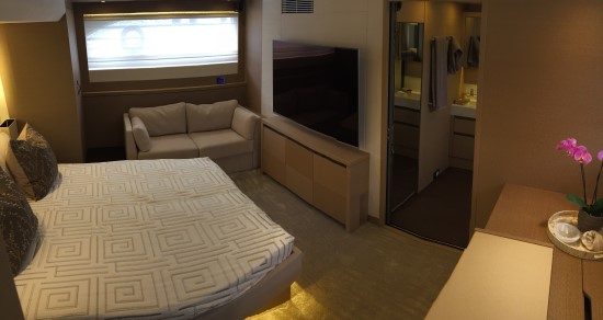 Prestige 630 master stateroom