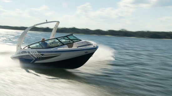 Regal 2000 ESX running shot