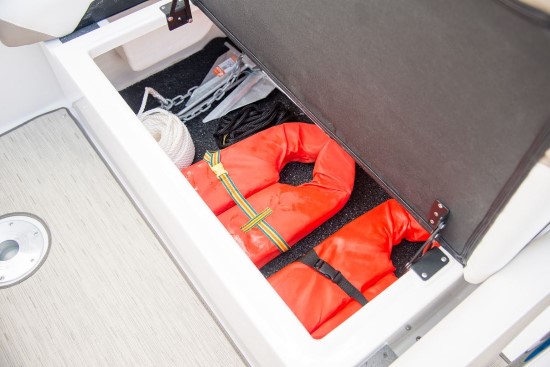 Regal 26 Express storage