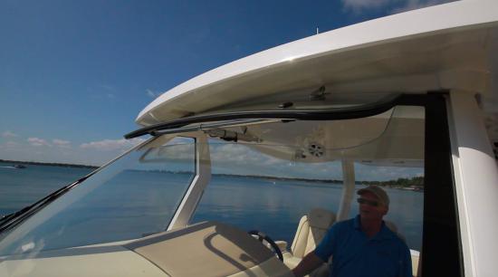 Regal 33 SAV wind shield