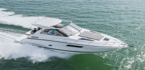 Regal 35 Sport Coupe running