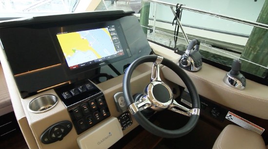 Regal 42 Fly lower helm