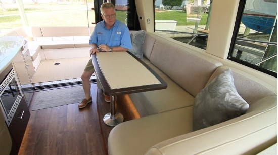 Regal 42 Fly elevated platform