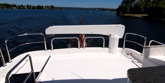 Regency Yachts P65 Hydraulic Brower Davit