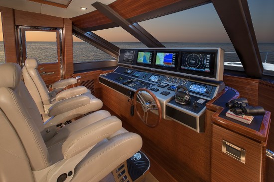 Regency Yachts P65 Raised Pilothouse
