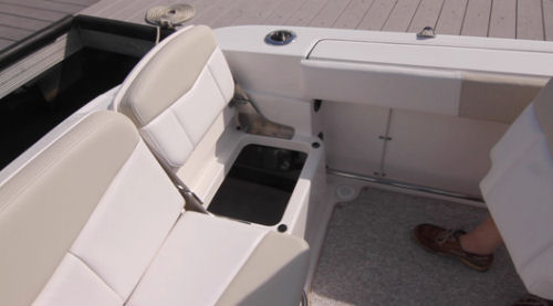 Robalo R207