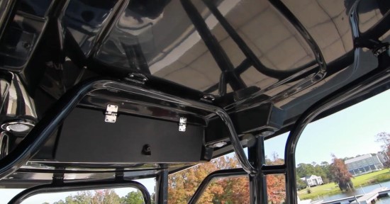 Robalo R242EX hardtop