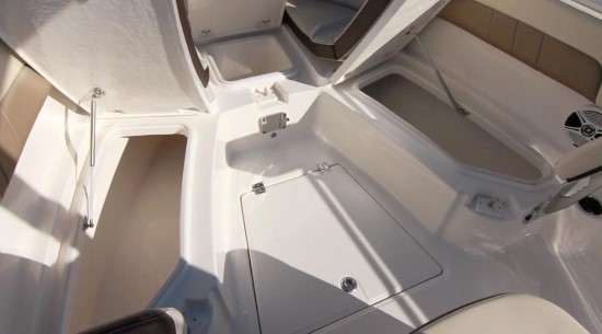 Robalo R242EX storage options