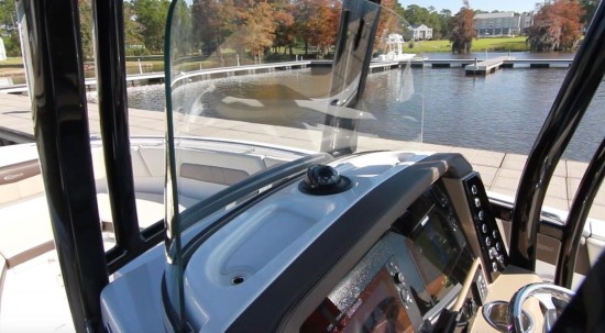 Robalo R242EX tempered safety glass