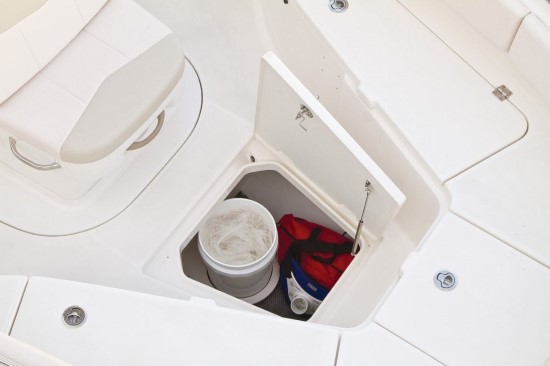 Robalo R242 in deck storage