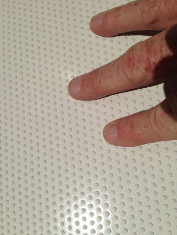 Sailfish 220CC non skid deck