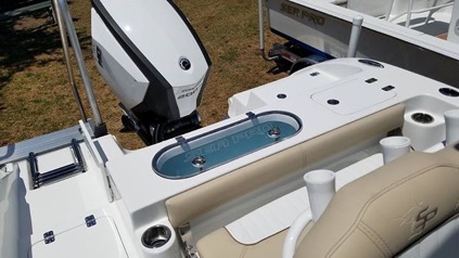 Sea Pro 219 Deep V CC livewell