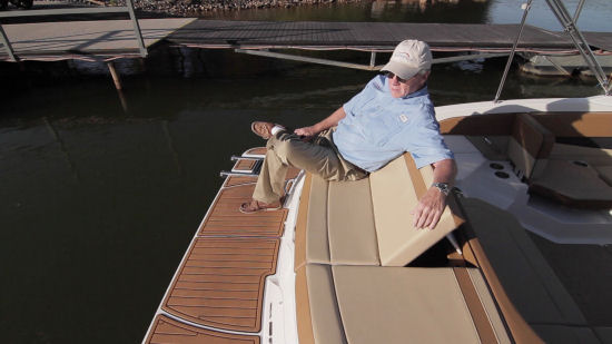 Sea Ray 21 SPX sun pad