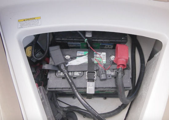 Sea Ray 250 SLX batteries