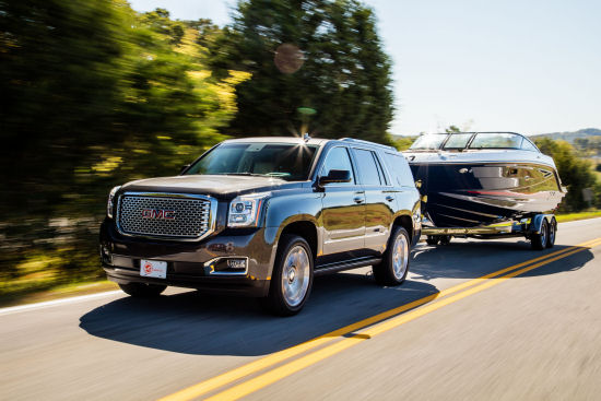 Sea Ray 250 SLX trailer