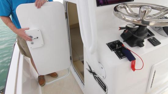 Shallow Sport 32 X3 center console