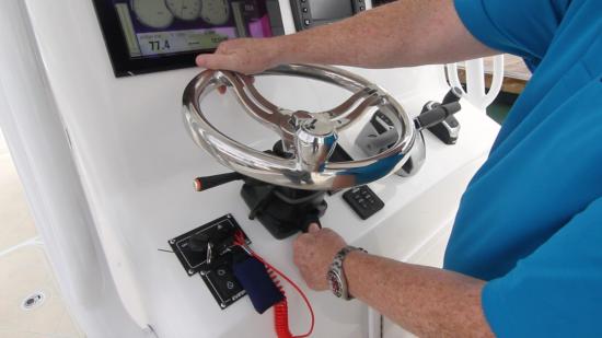 Shallow Sport 32 X3 tilt wheel