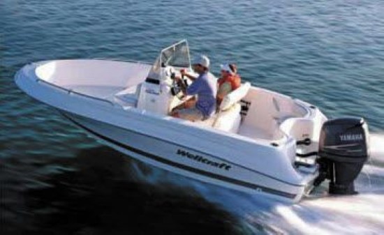 Wellcraft 180 Fisherman running shot