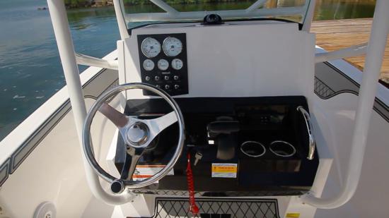 Wellcraft 182 Fisherman helm dash