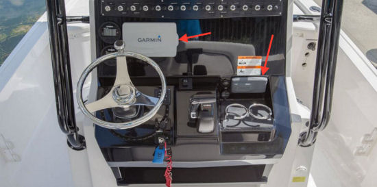 Wellcraft 241 Fisherman helm