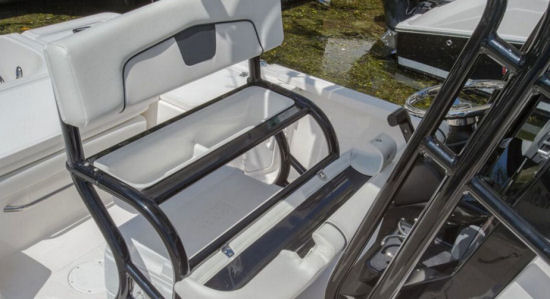 Wellcraft 241 Fisherman leaning post