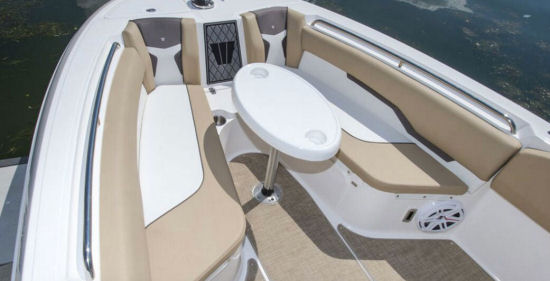 Wellcraft 242 Fisherman bow table