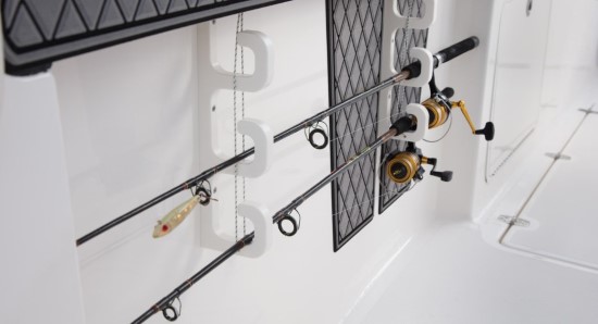 Wellcraft 302 Scarab Offshore gunwale