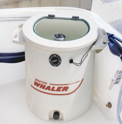 Boston Whaler 13' Super Sport baitwell
