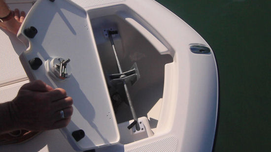 Yamaha 190 FSH anchor locker