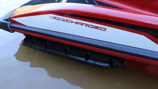 Yamaha GP1800 sponsons