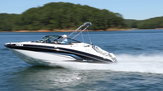 Yamaha SX195 running shot