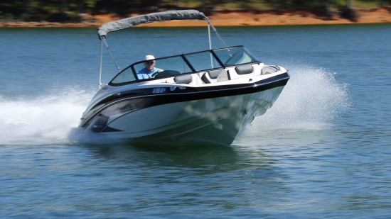 Yamaha SX195 running shot