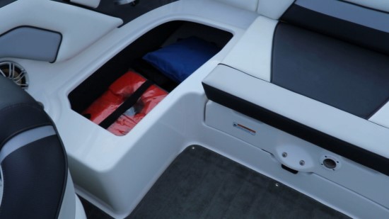 Yamaha SX195 storage