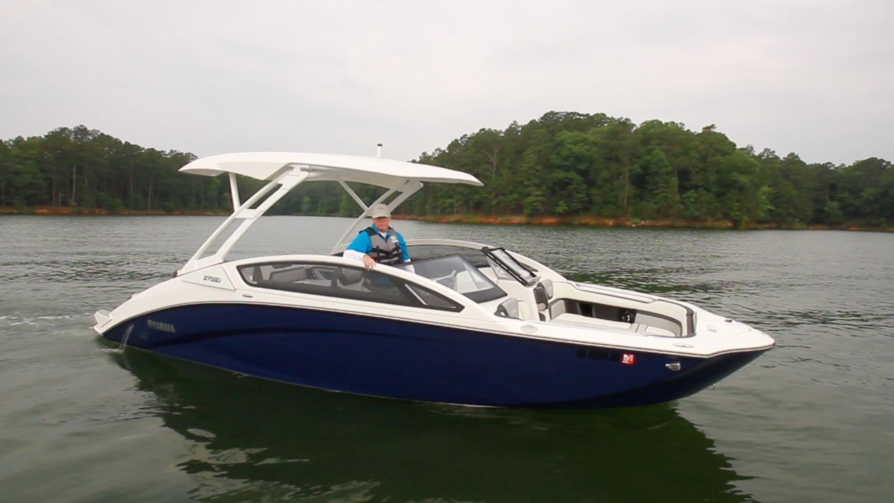 Single handed docking