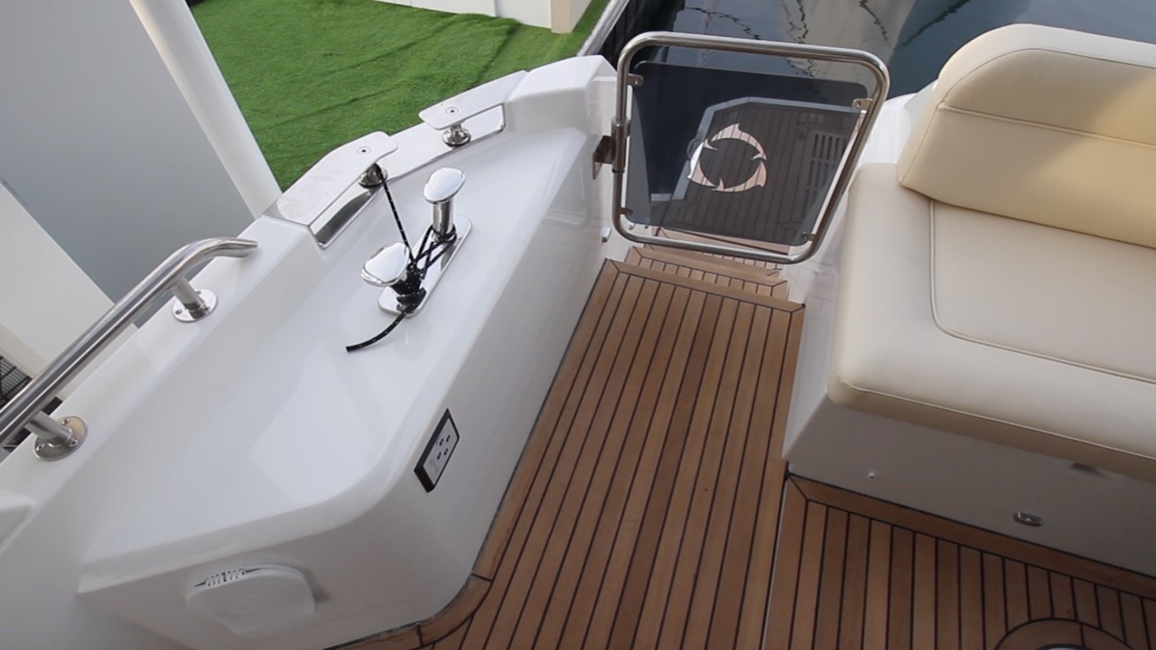 Stainless steel gate