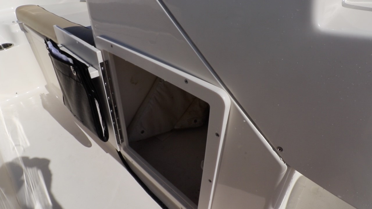 Helm console storage