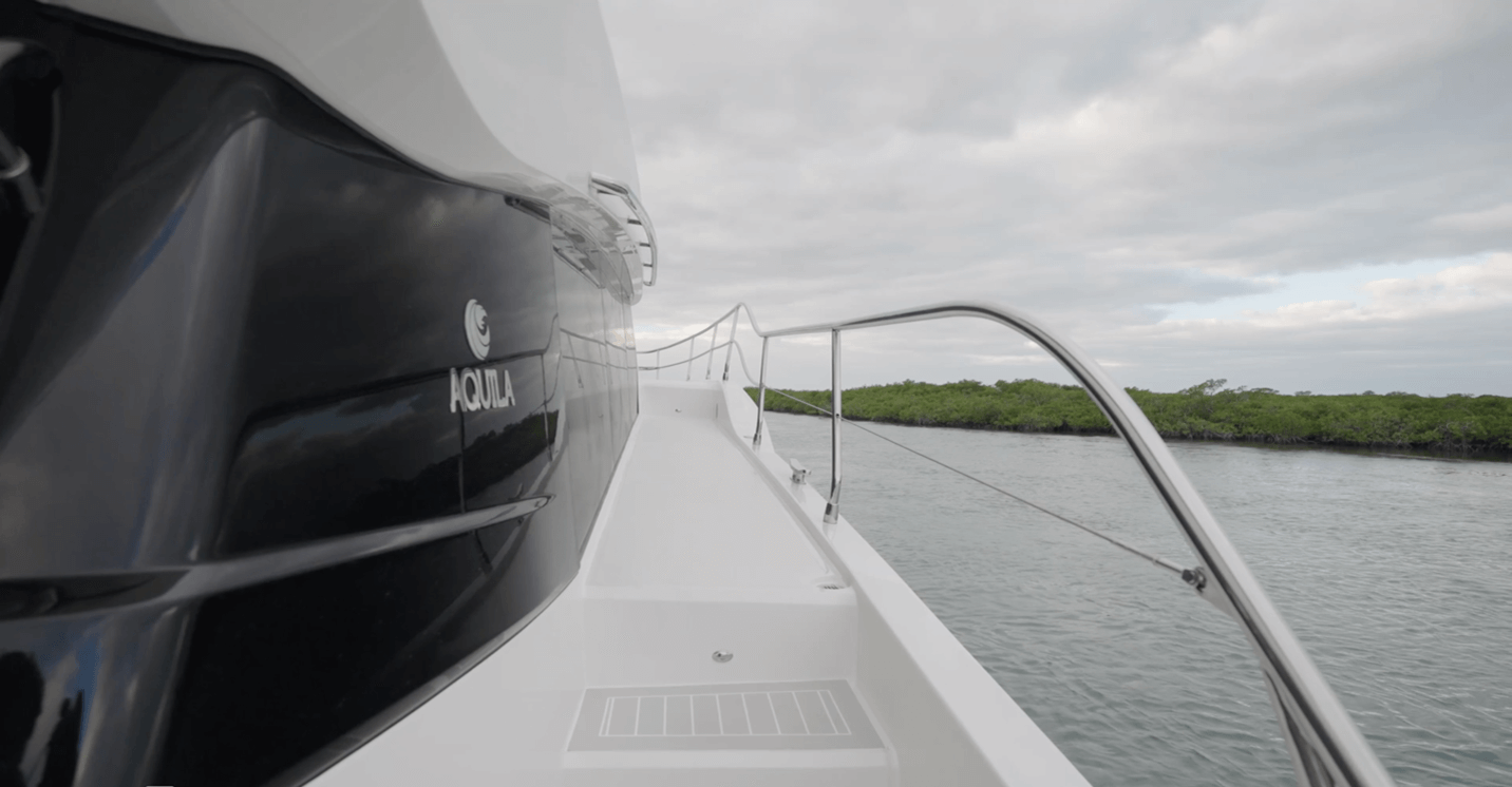 Aquila 50 bow with wide walkways and high rails