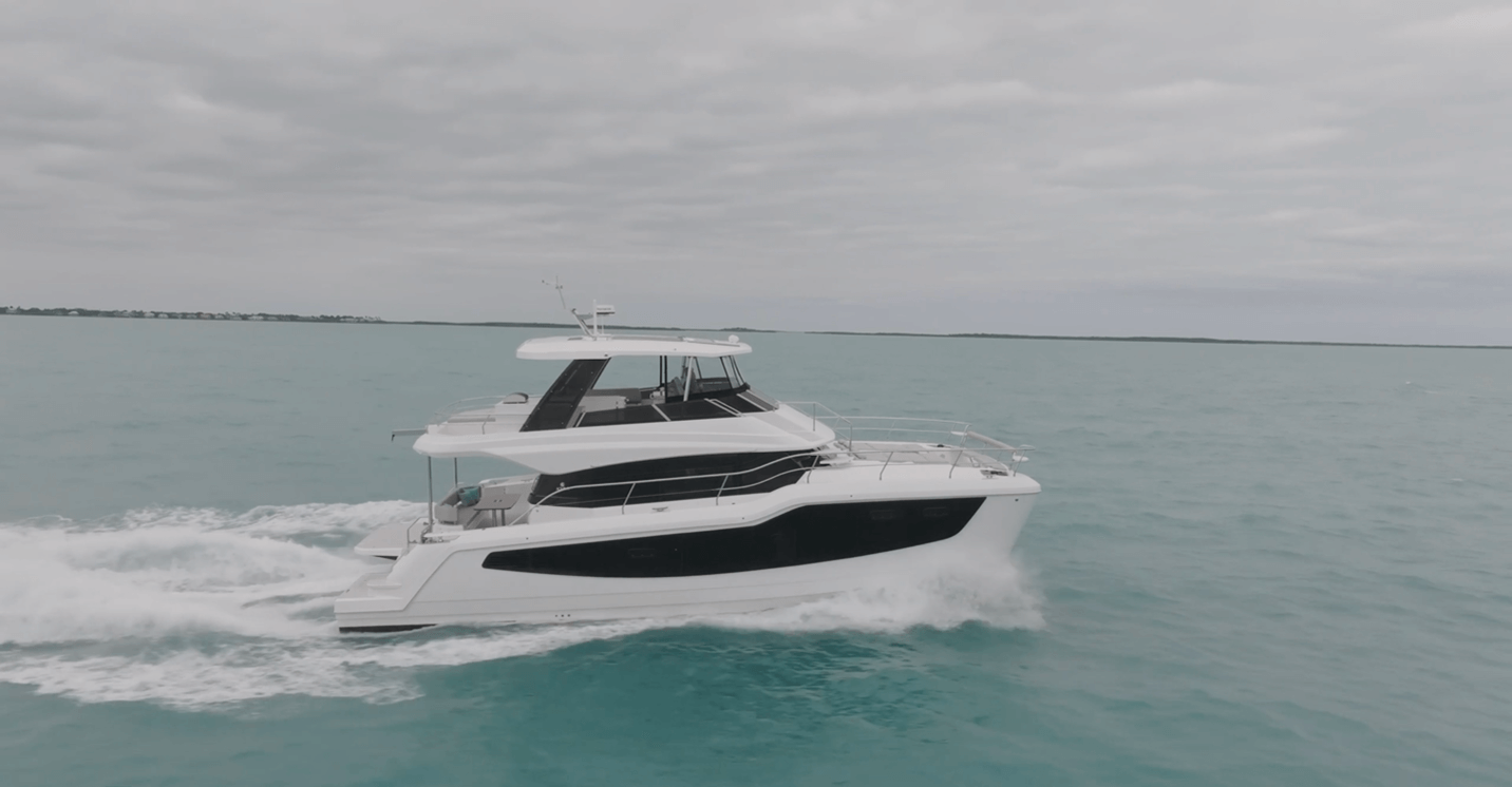 Aquila 50 cruising