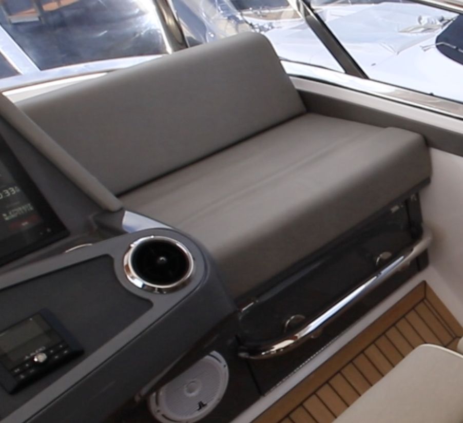 Riviera Belize 66 Daybridge